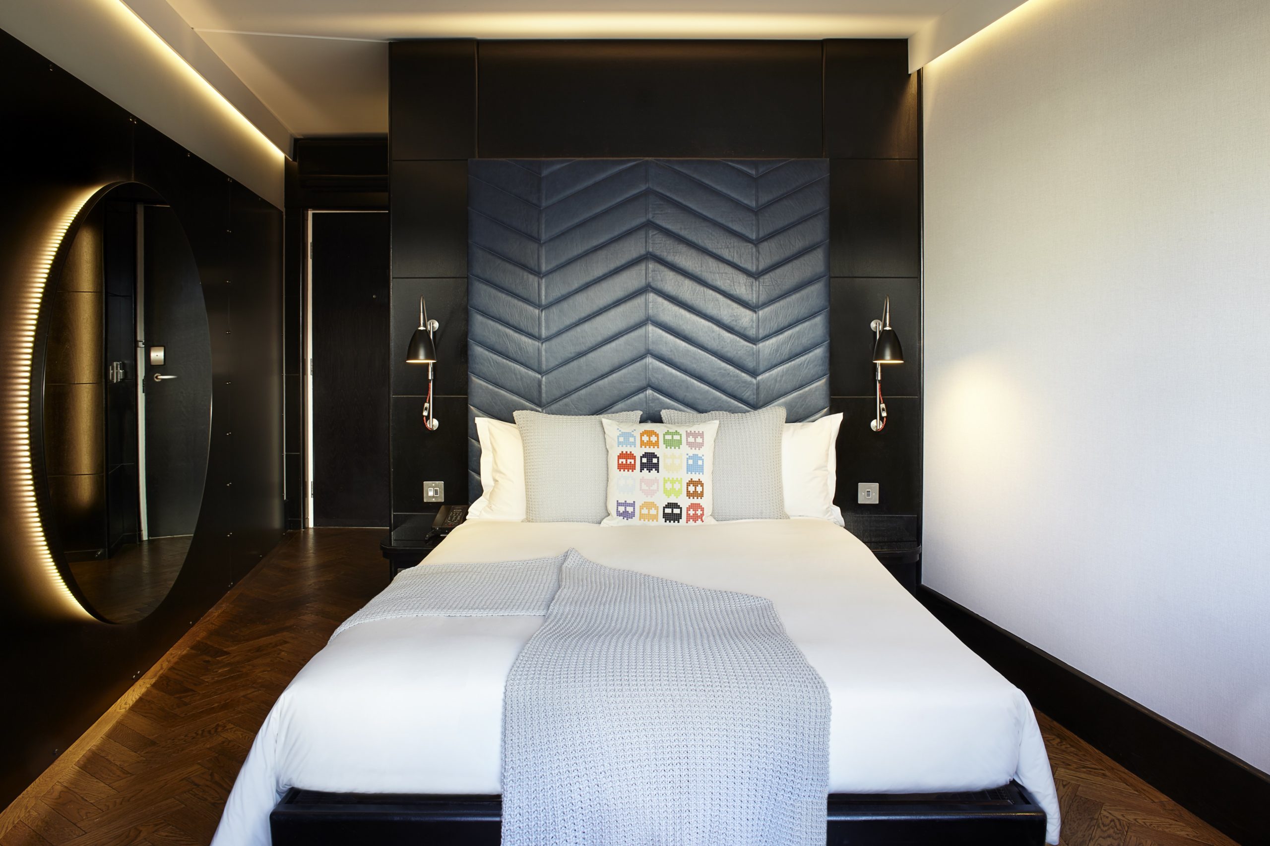 The Hoxton Shoreditch - bedroom