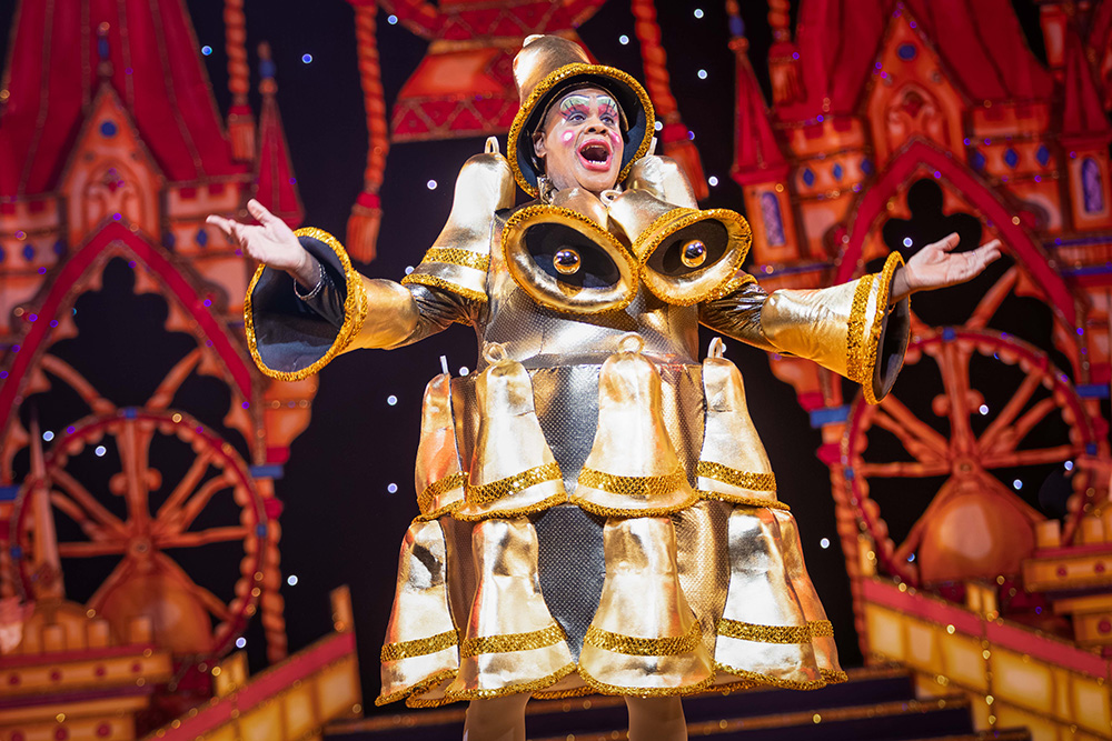 Hackney Empire, Dick Whittington pantomime, Clive Rowe