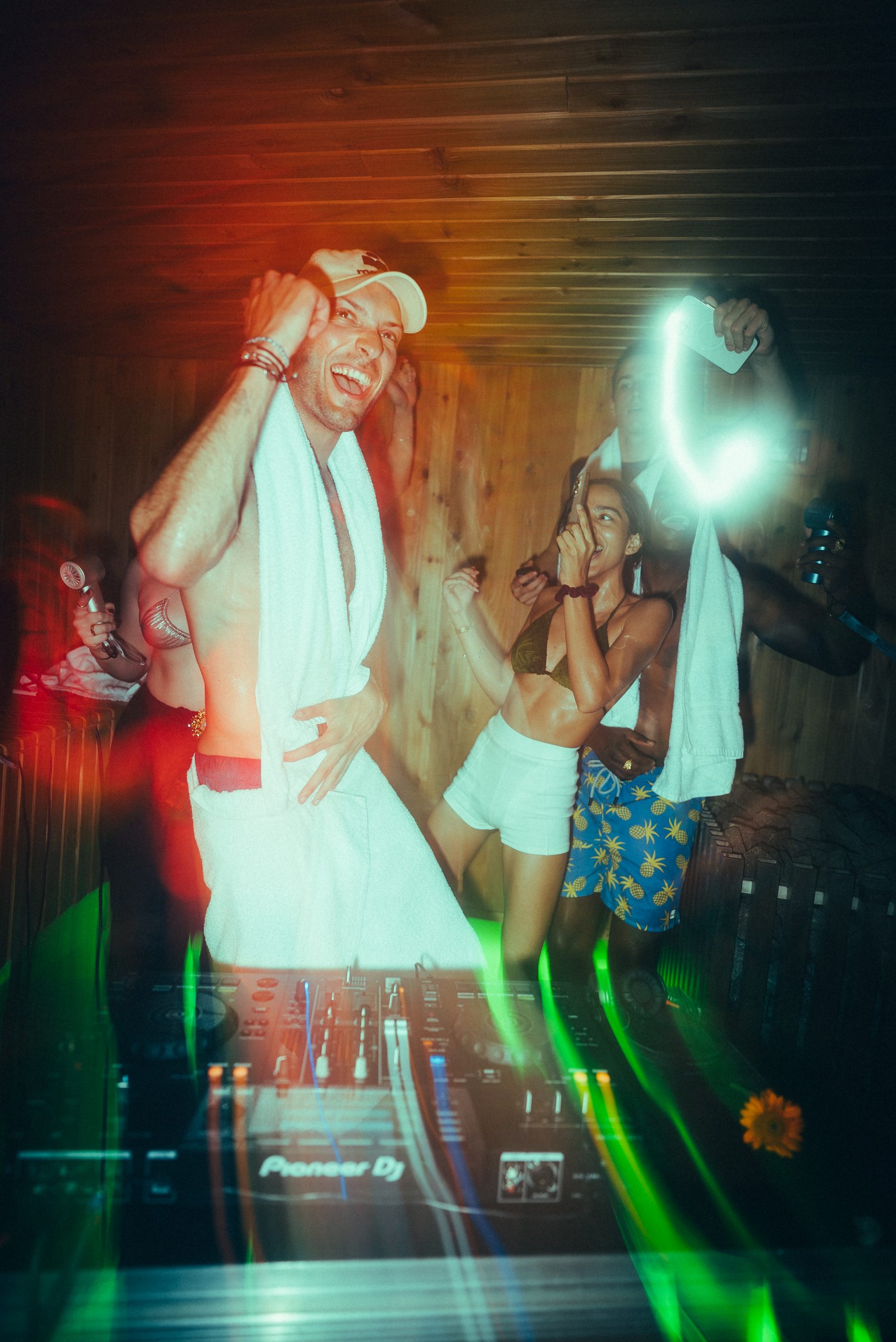 shoreditch sauna rave