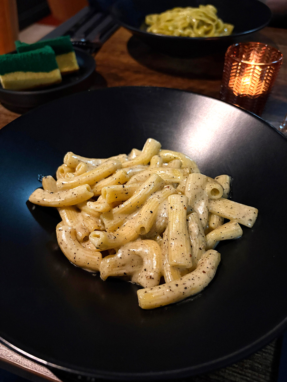 hoax italian estaurant and bar haggerston hackney