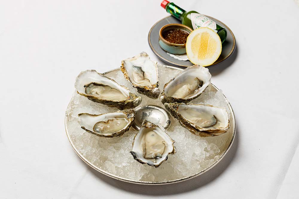 galvin bar and bistro oysters spitalfields